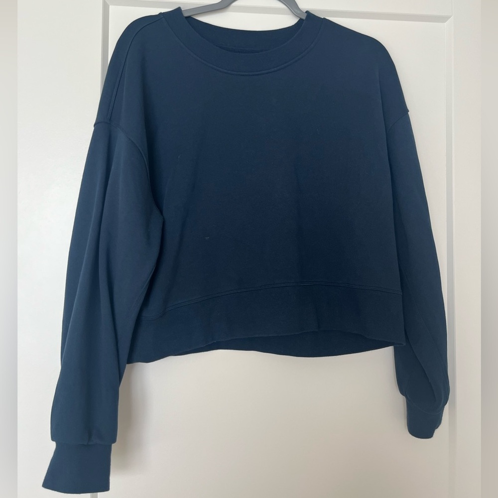 Lululemon sweatshirt